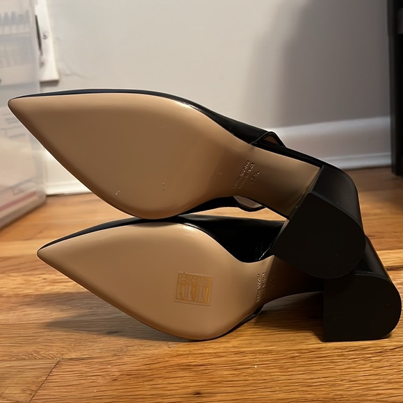 Barney’s Black Leather Sling Back Pointy Toe Heels - Picture 5 of 6